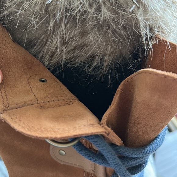 Joan of Arctic Sorel Boots :) - Picture 3 of 3